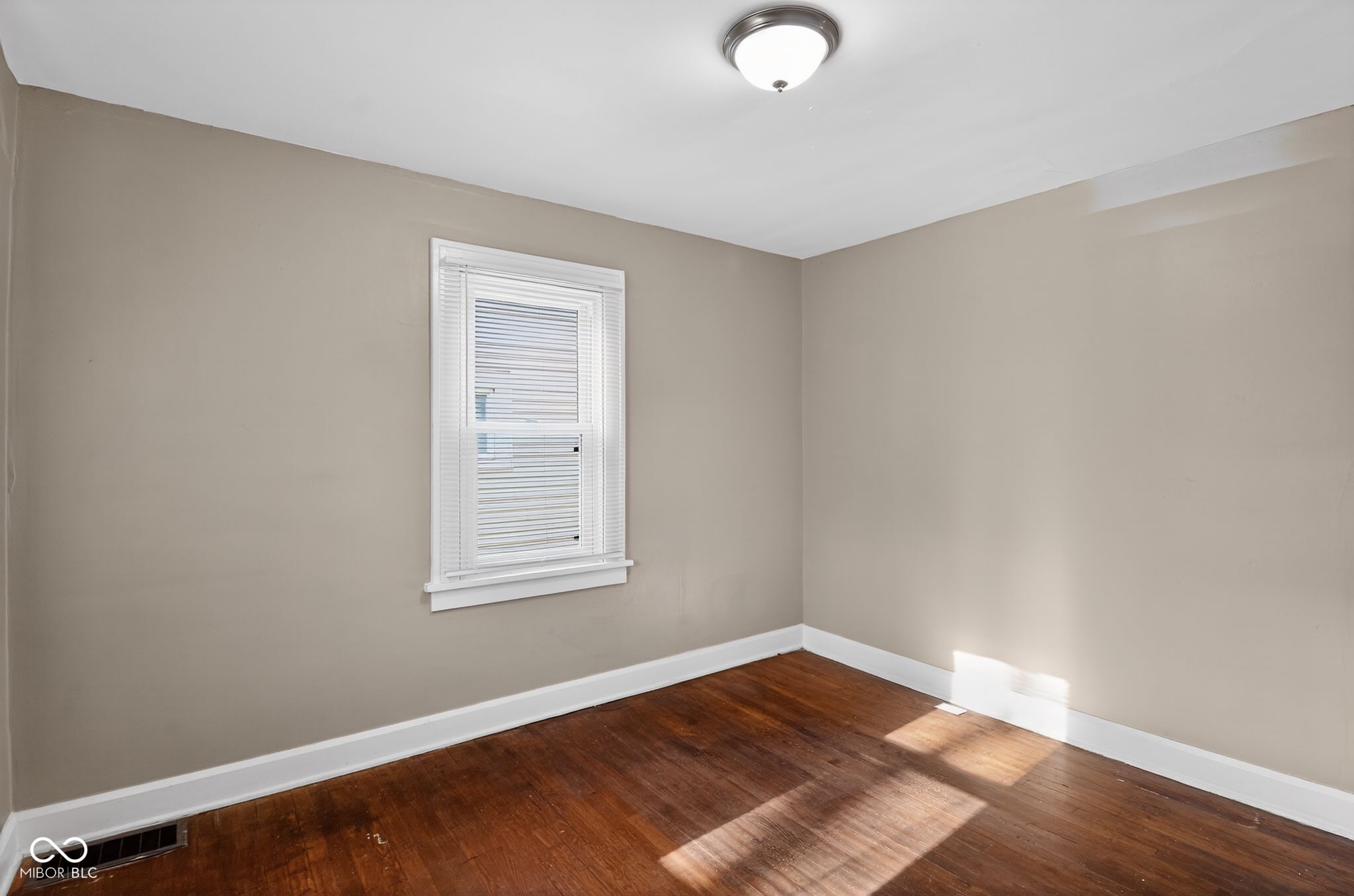 4024 Eastern Avenue Indianapolis, IN 46205 - Photo 13 of 31