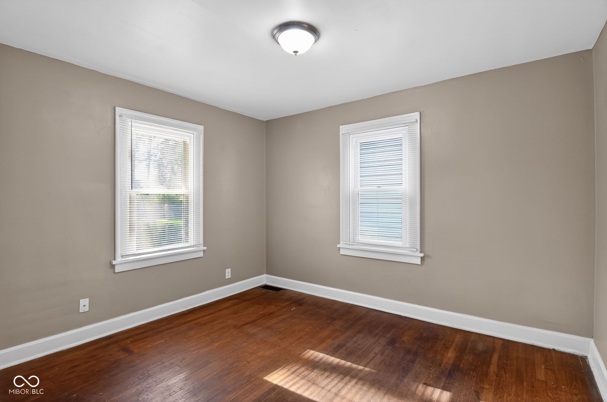 4024 Eastern Avenue Indianapolis, IN 46205 - Photo 15 of 31