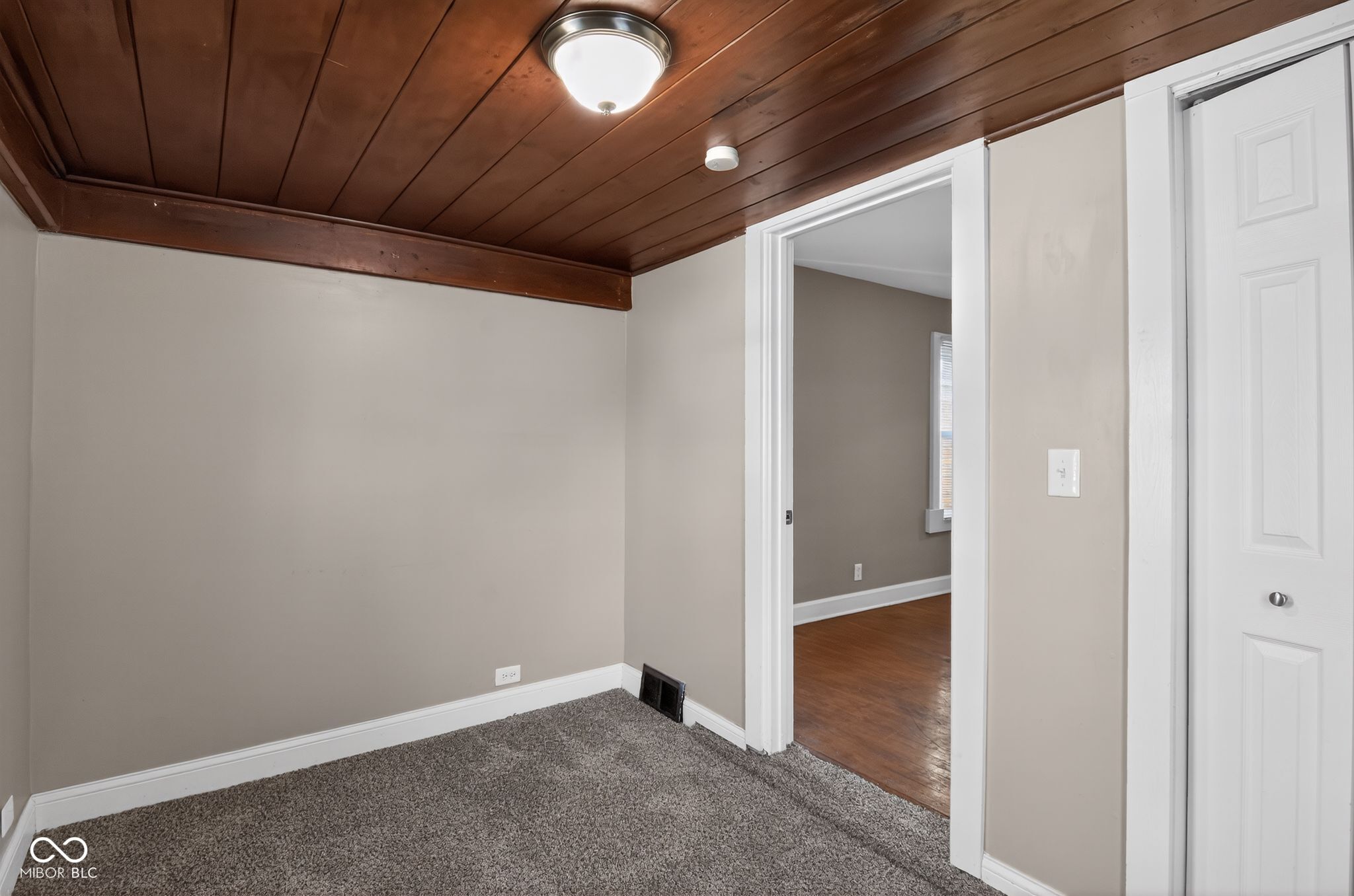 4024 Eastern Avenue Indianapolis, IN 46205 - Photo 16 of 31