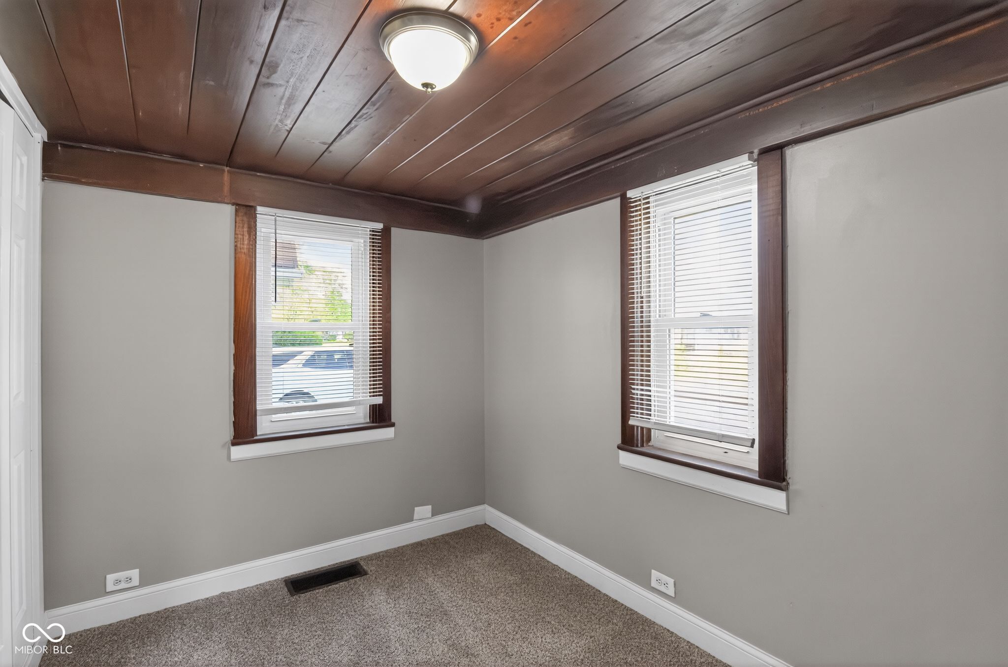 4024 Eastern Avenue Indianapolis, IN 46205 - Photo 17 of 31