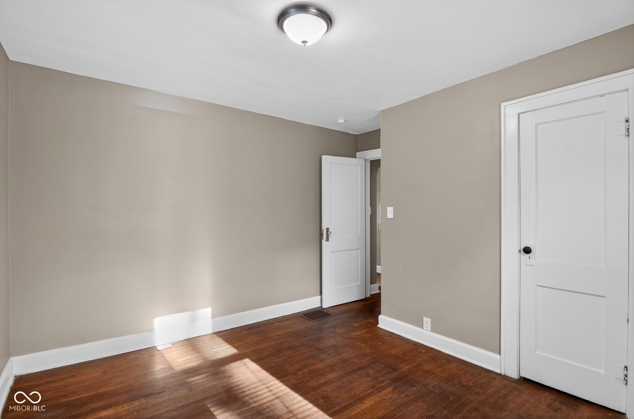 4024 Eastern Avenue Indianapolis, IN 46205 - Photo 23 of 31