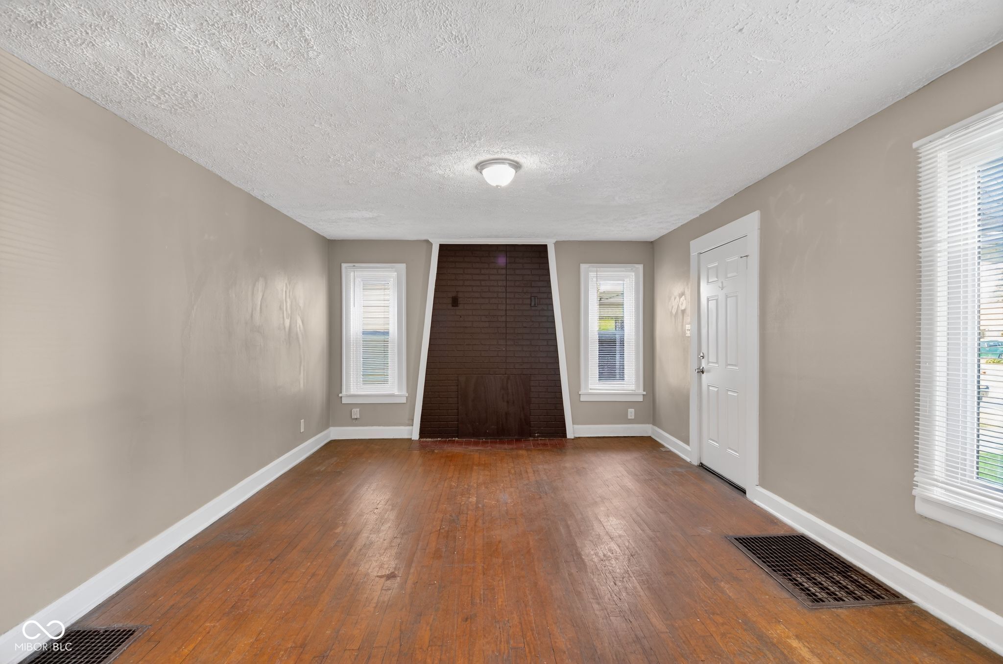 4024 Eastern Avenue Indianapolis, IN 46205 - Photo 10 of 31