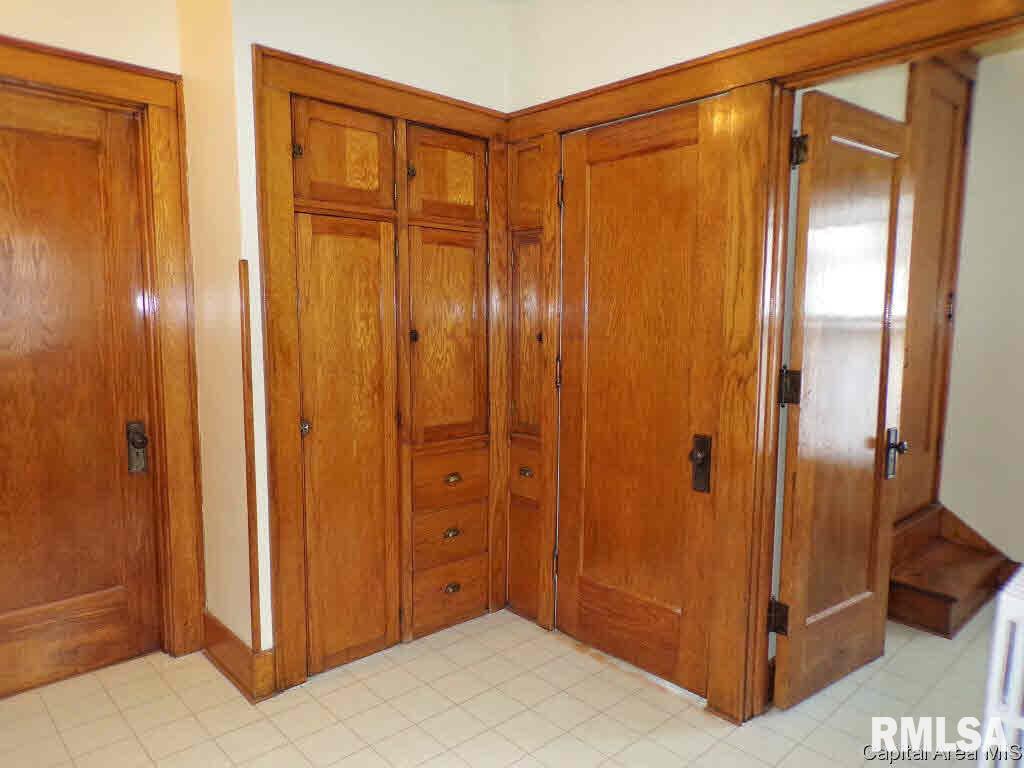 601 West Adams Street Abingdon, IL 61410 - Photo 20 of 35