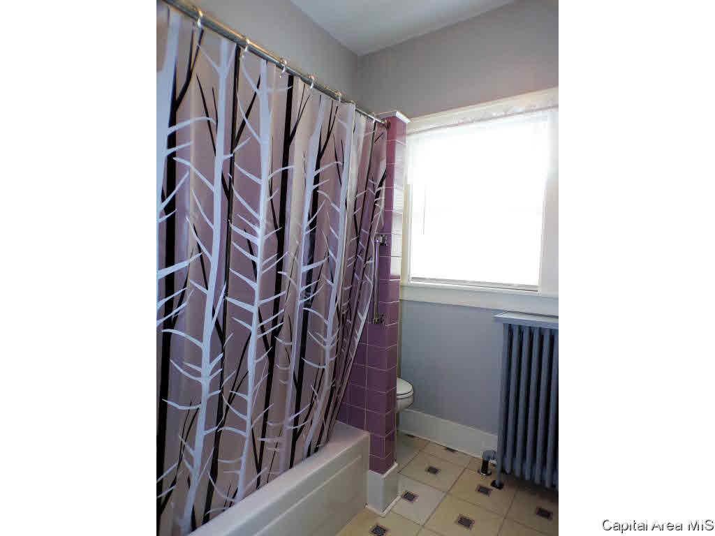 601 West Adams Street Abingdon, IL 61410 - Photo 26 of 35