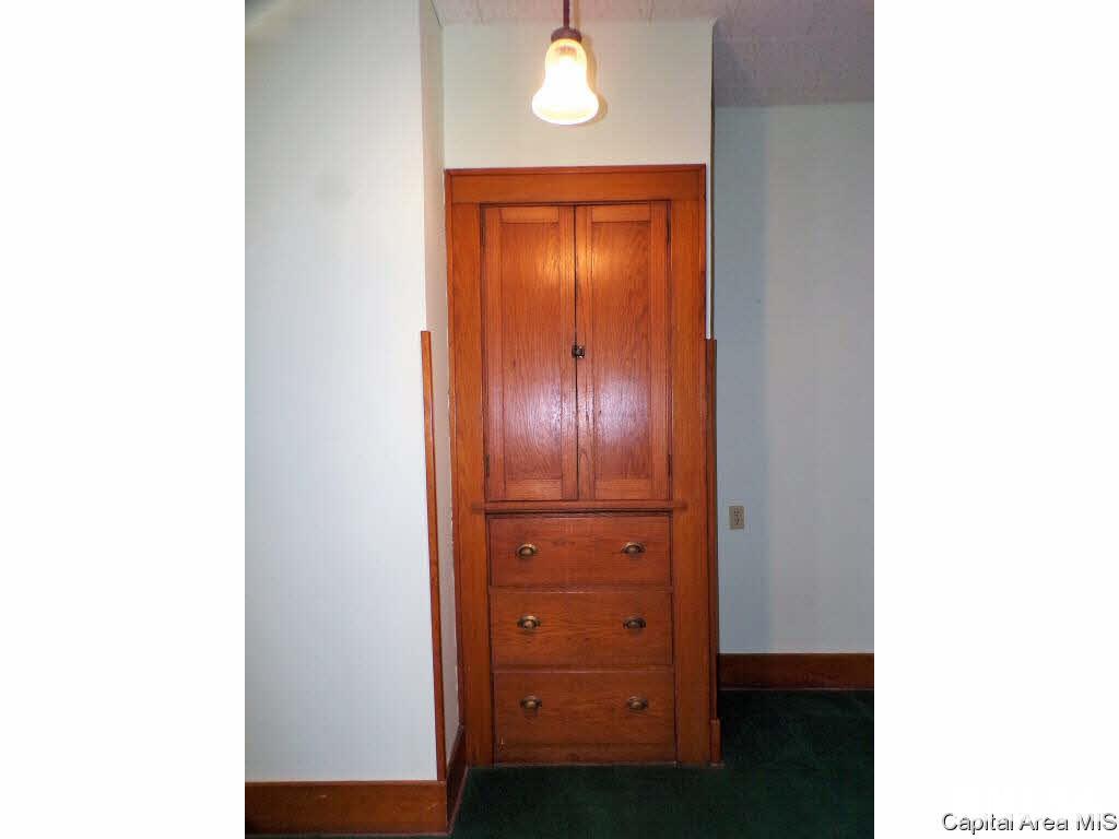 601 West Adams Street Abingdon, IL 61410 - Photo 27 of 35