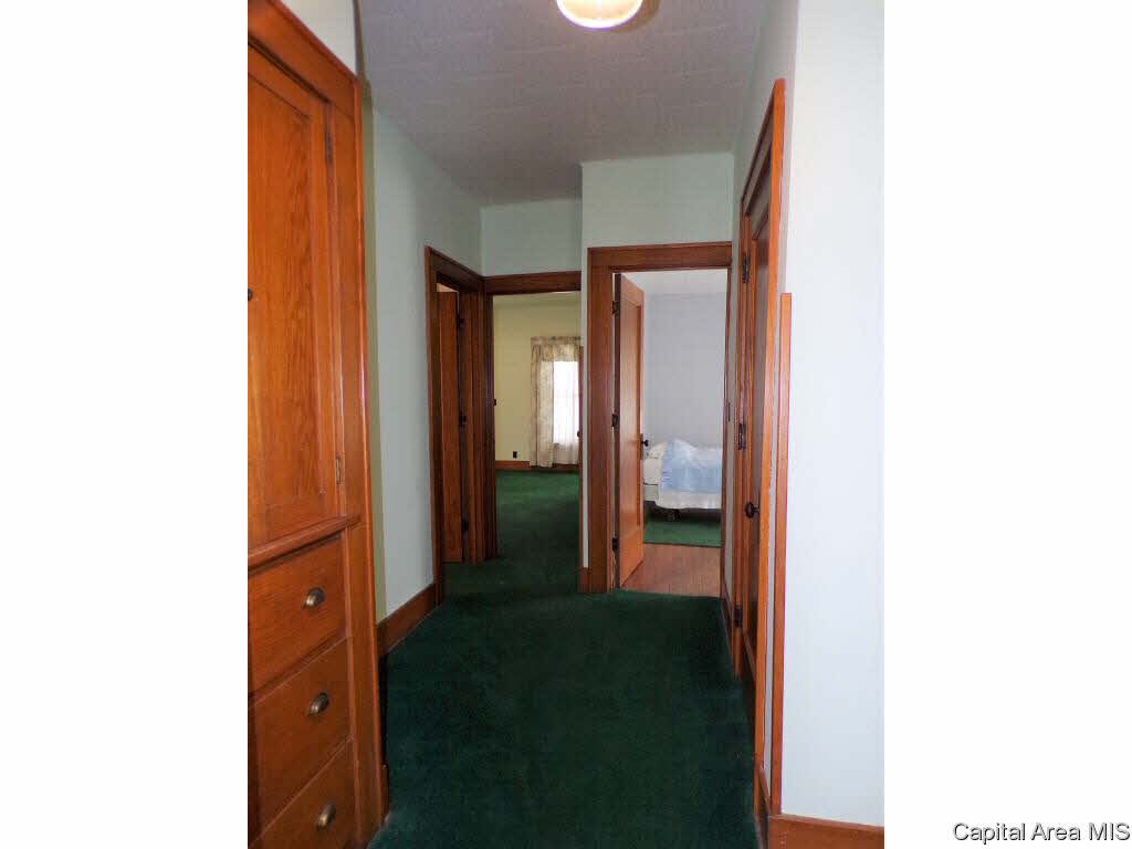 601 West Adams Street Abingdon, IL 61410 - Photo 33 of 35