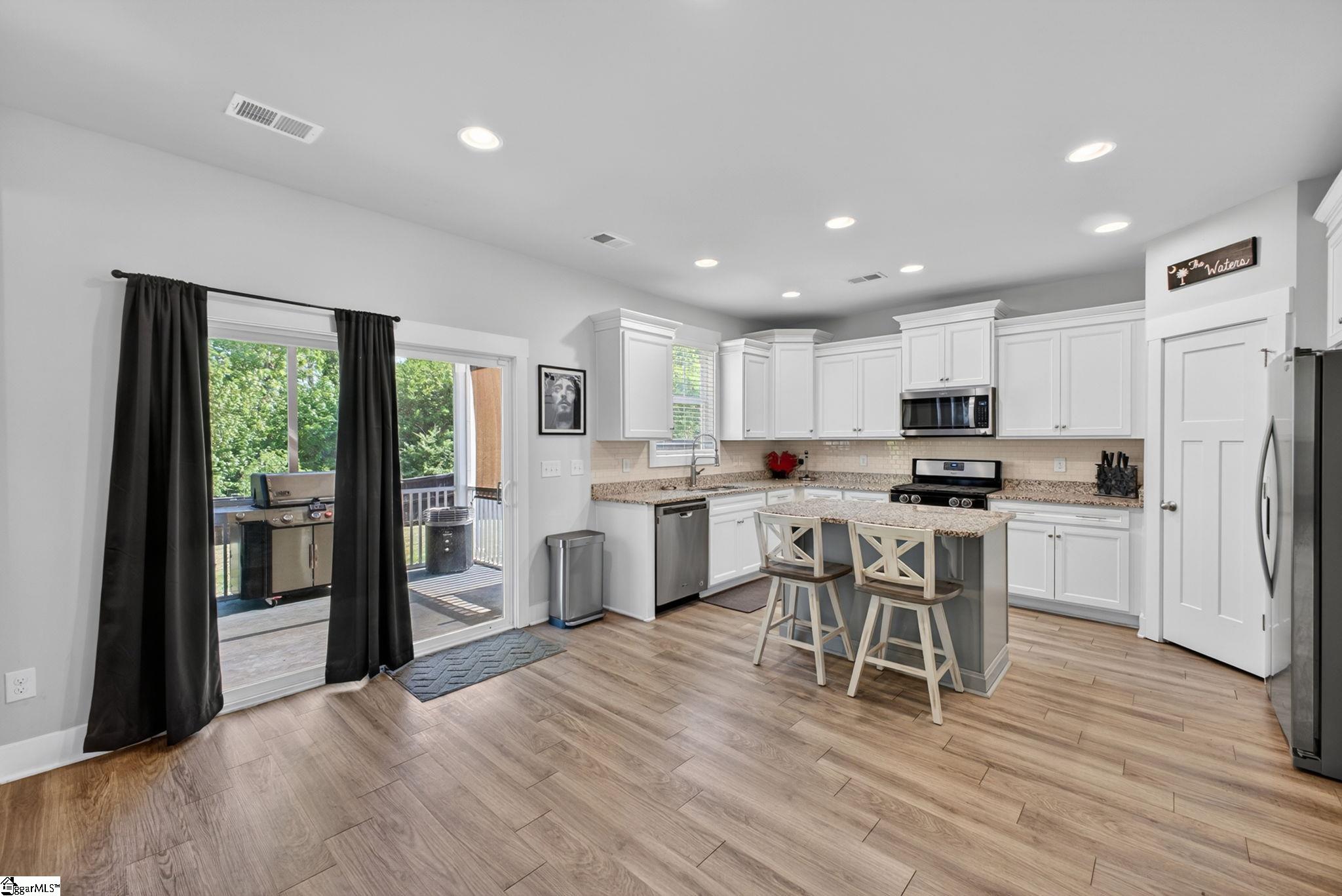904 Lockhurst Drive Simpsonville, SC 29681 - Photo 15 of 50