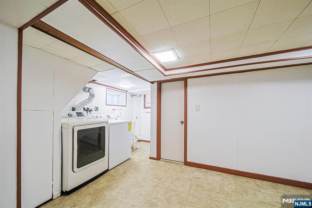 709 Kingsland Avenue Ridgefield, NJ 07657 - Photo 32 of 36 Gallery Image 32