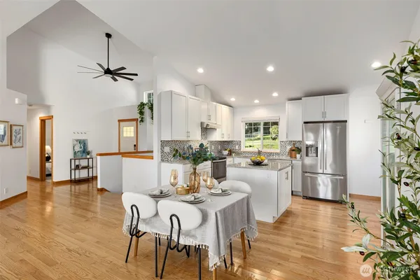 $759,999 | 8498 Illahee Road Northeast, Bremerton, WA 98311