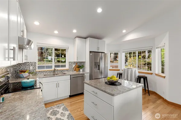 $759,999 | 8498 Illahee Road Northeast, Bremerton, WA 98311