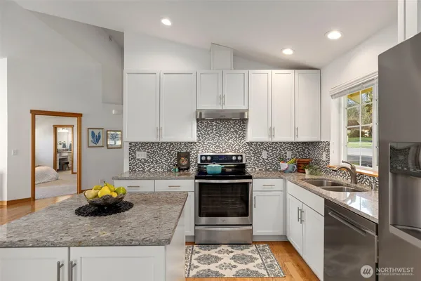 $759,999 | 8498 Illahee Road Northeast, Bremerton, WA 98311