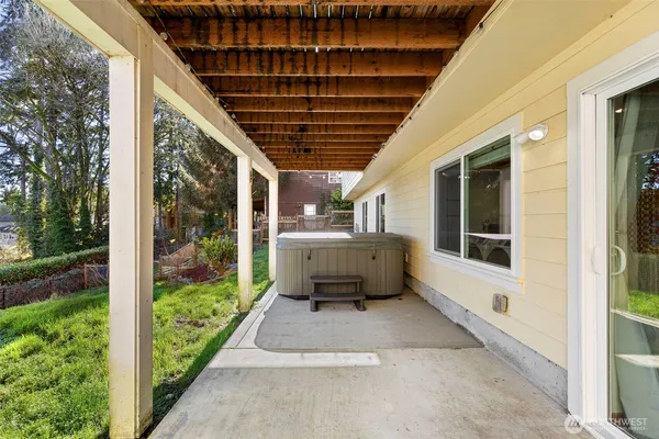 $759,999 | 8498 Illahee Road Northeast, Bremerton, WA 98311