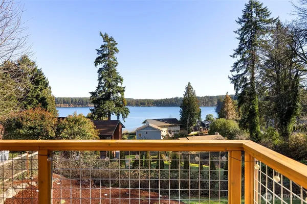 $759,999 | 8498 Illahee Road Northeast, Bremerton, WA 98311