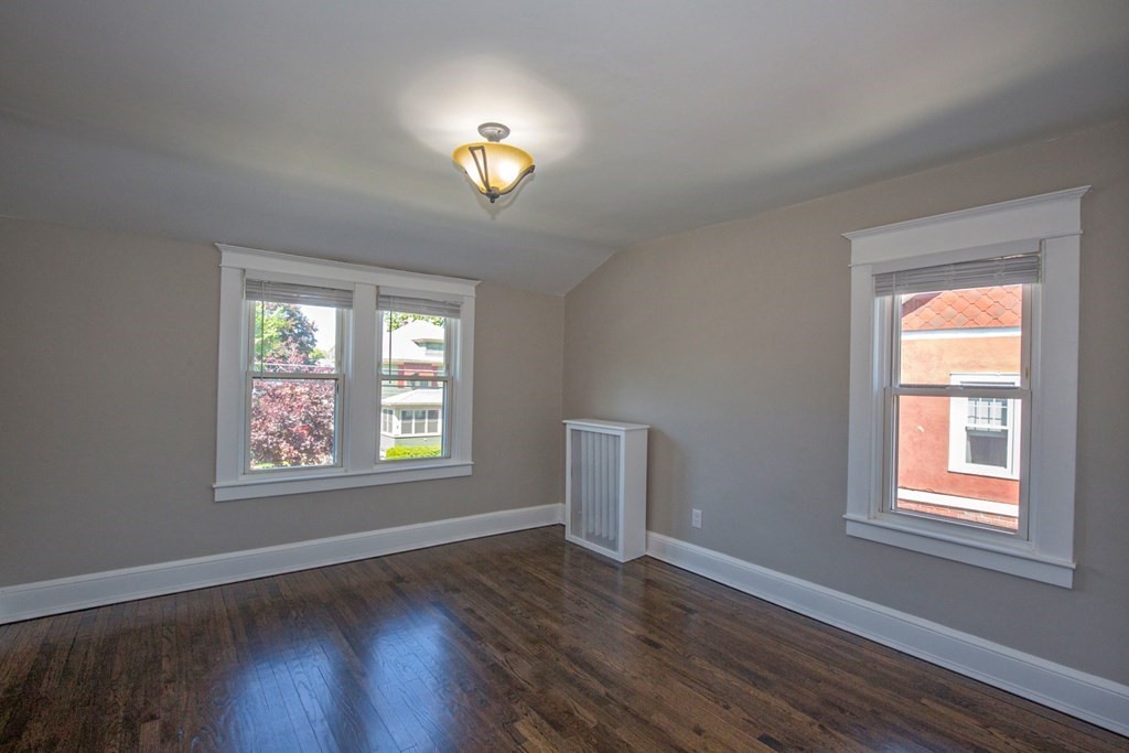 27 Sherbrooke Street Springfield, MA 01104 - Photo 17 of 28 Gallery Image 17