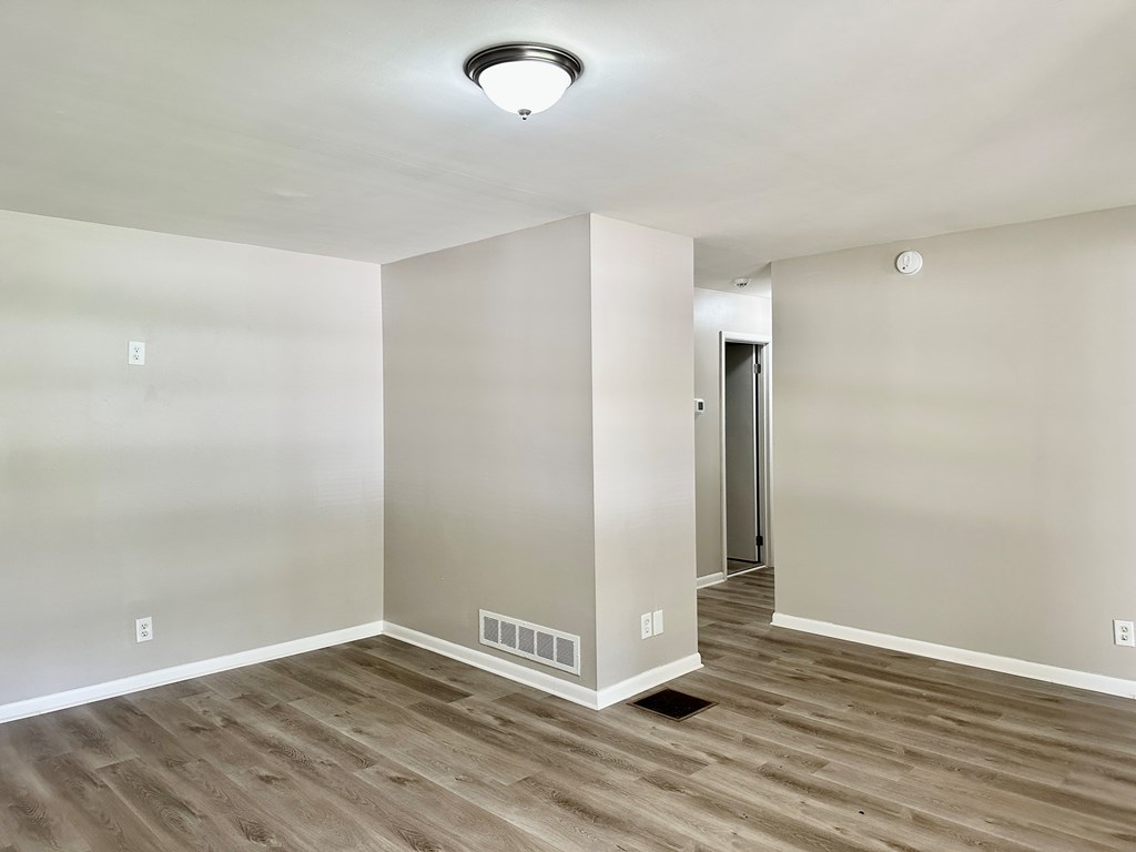 2172 Oregon Court Decatur, GA 30032 - Photo 4 of 25