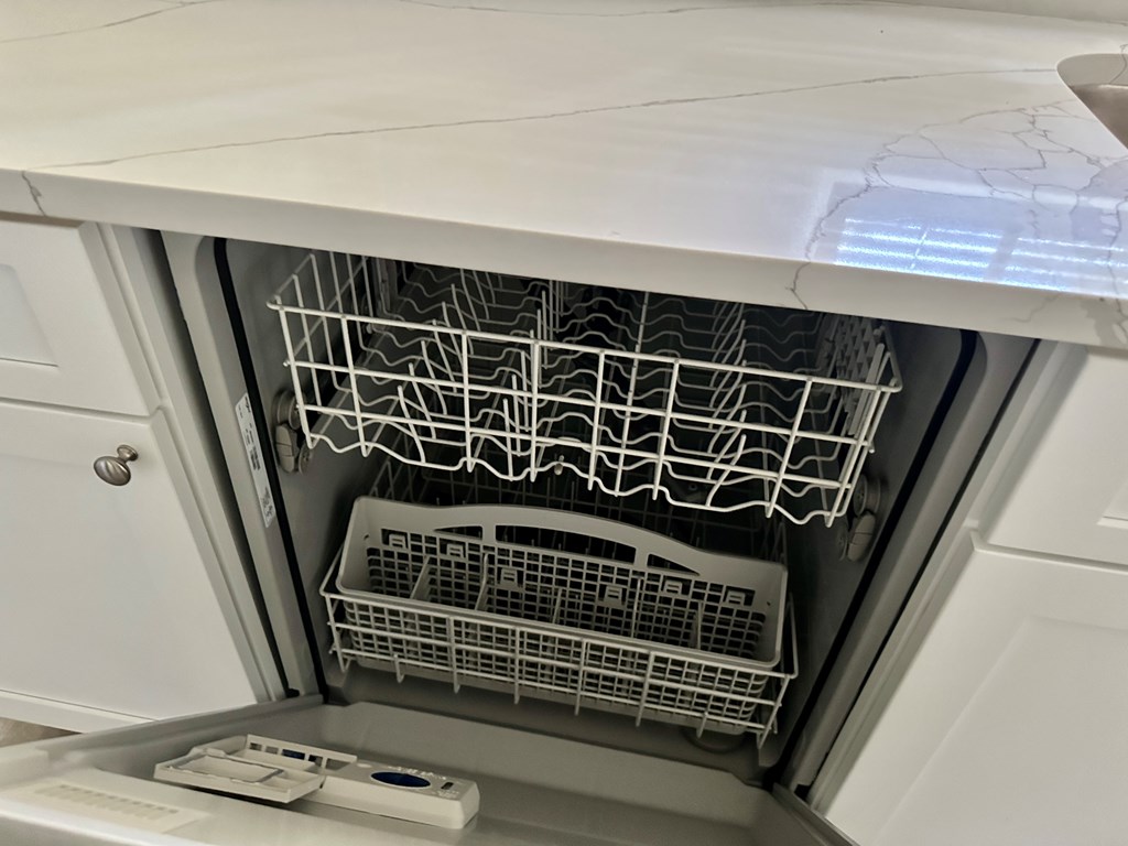 2172 Oregon Court Decatur, GA 30032 - Photo 9 of 25