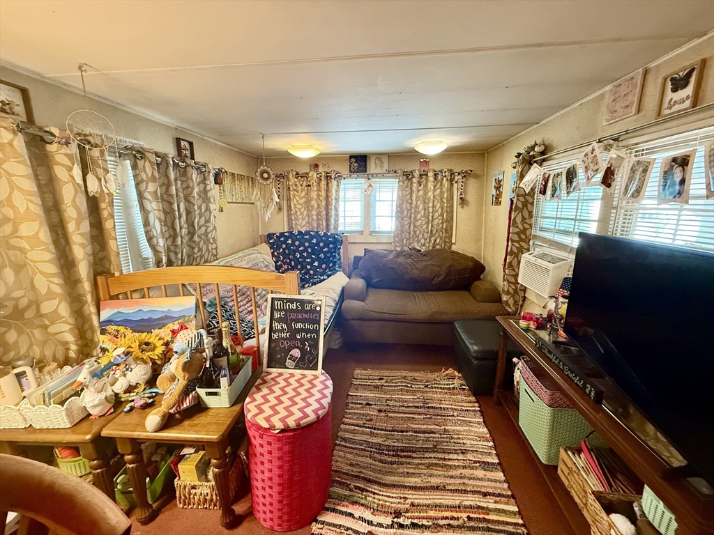 404 Southwick Road, Unit 19 Westfield, MA 01085 - Photo 7 of 15 Gallery Image 7