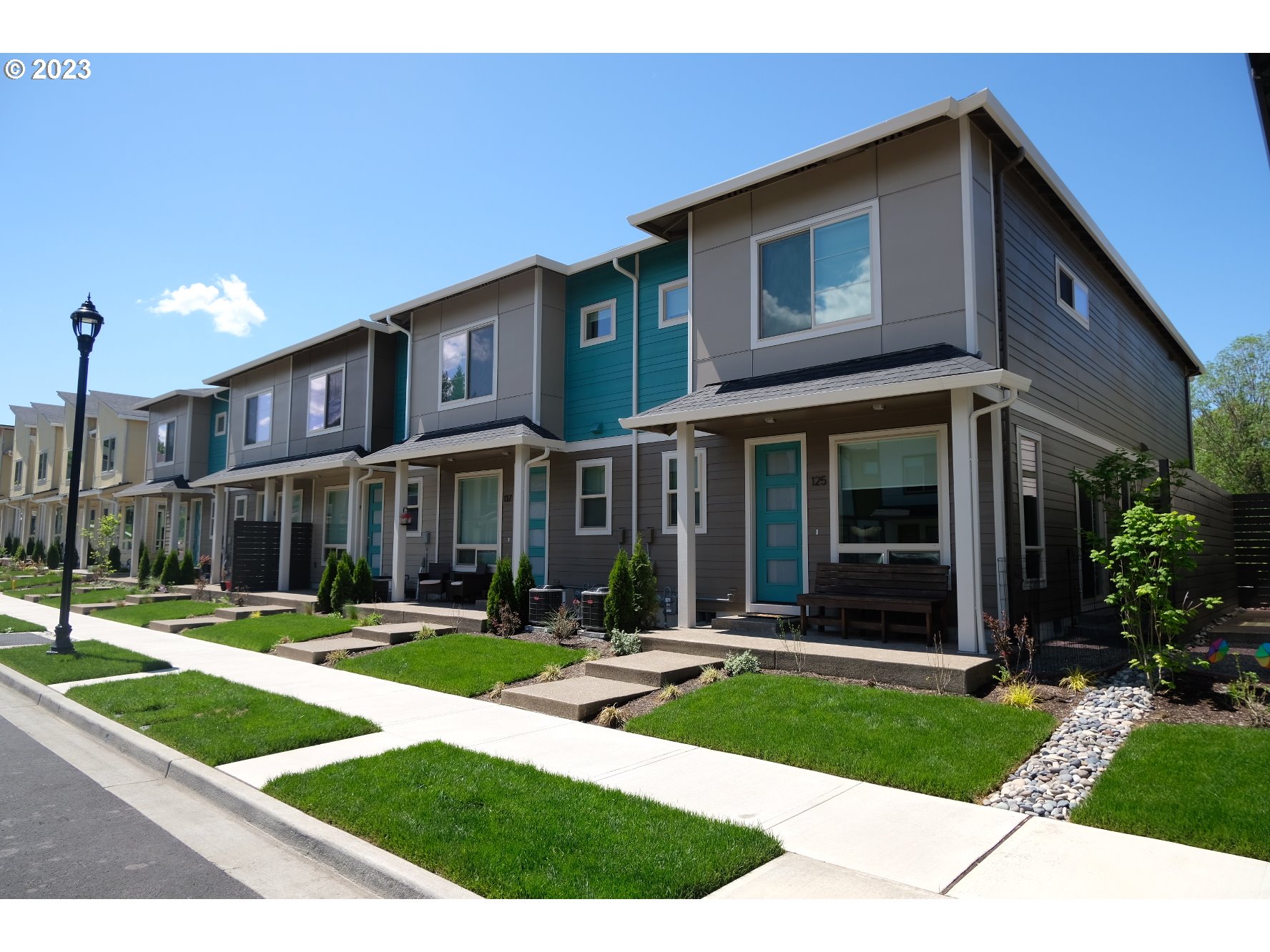 125 Southwest Lancaster Ct