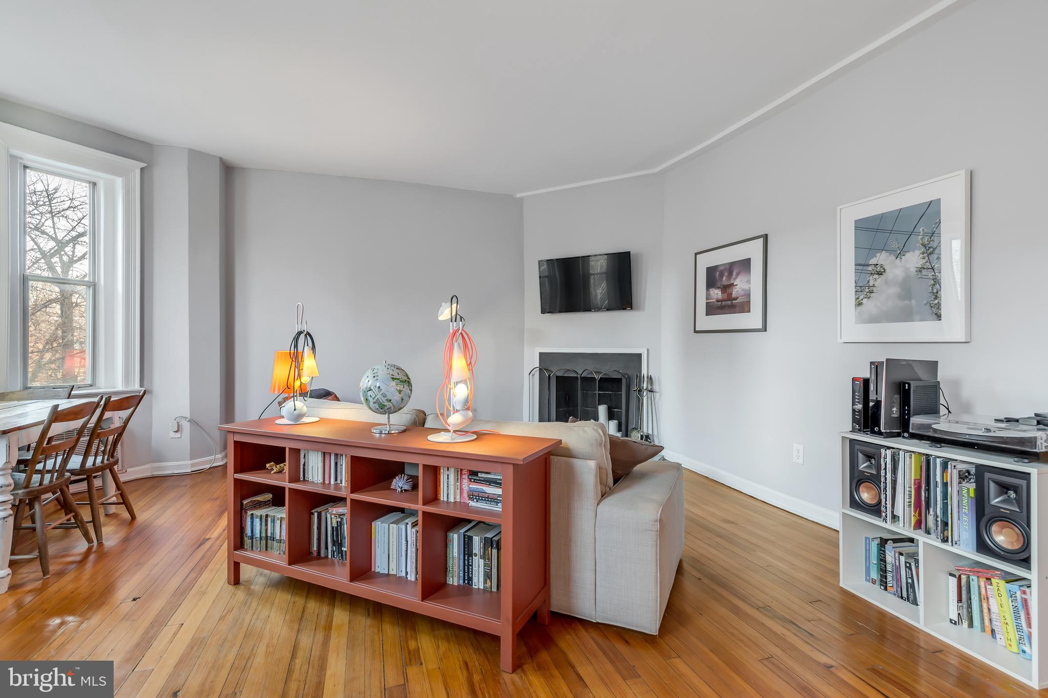 1831 Belmont Road Northwest, Unit 305 Washington, DC 20009 - Photo 3 of 19