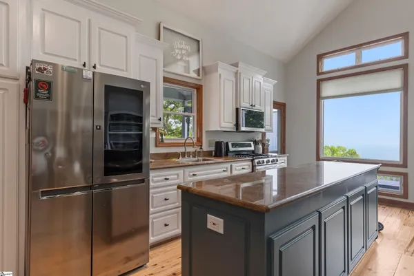 $595,000 | 14 Woodbine Drive, Cleveland, SC 29635