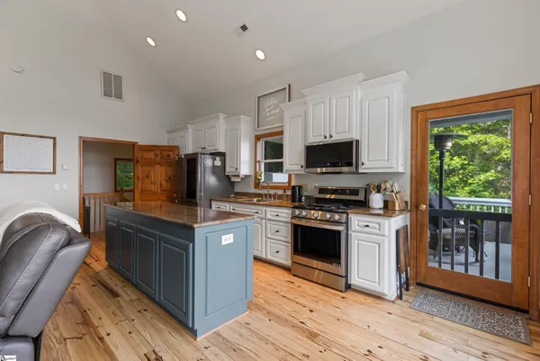 $595,000 | 14 Woodbine Drive, Cleveland, SC 29635