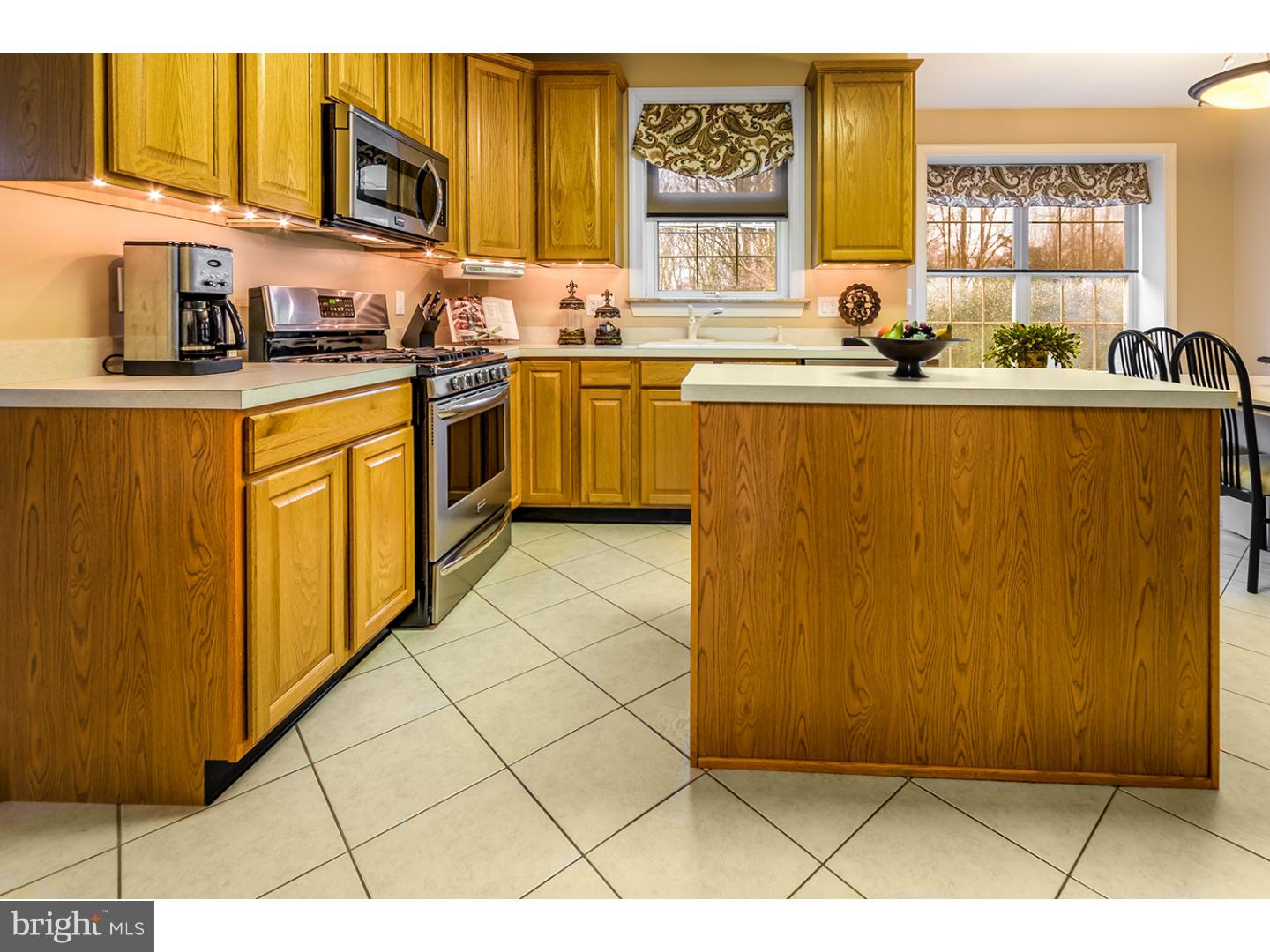 27 Riding Run Drive Evesham, NJ 08053 - Photo 8 of 25 Kitchen