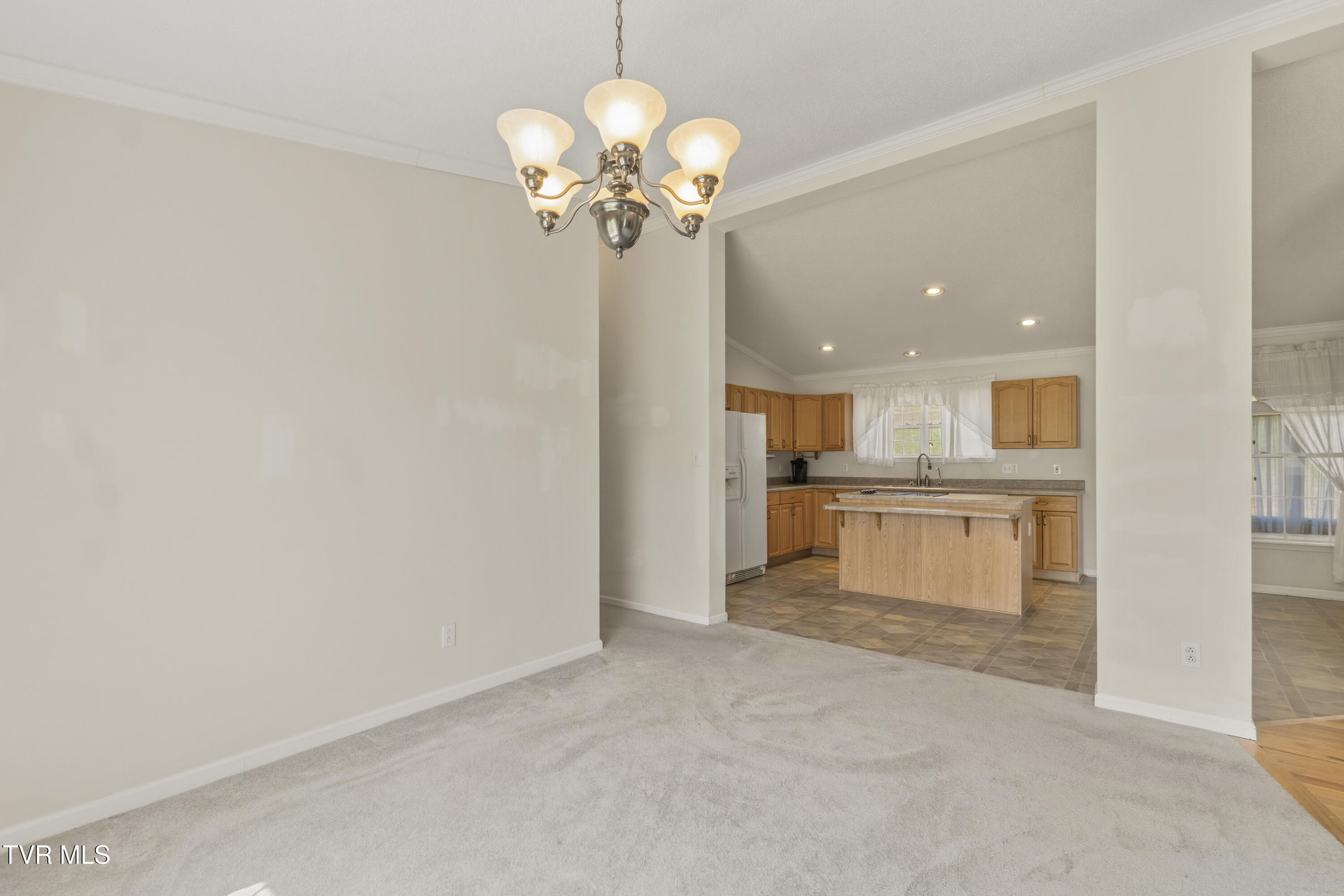 4061 Carters Valley Road Church Hill, TN 37642 - Photo 29 of 54 dining area/kitchen