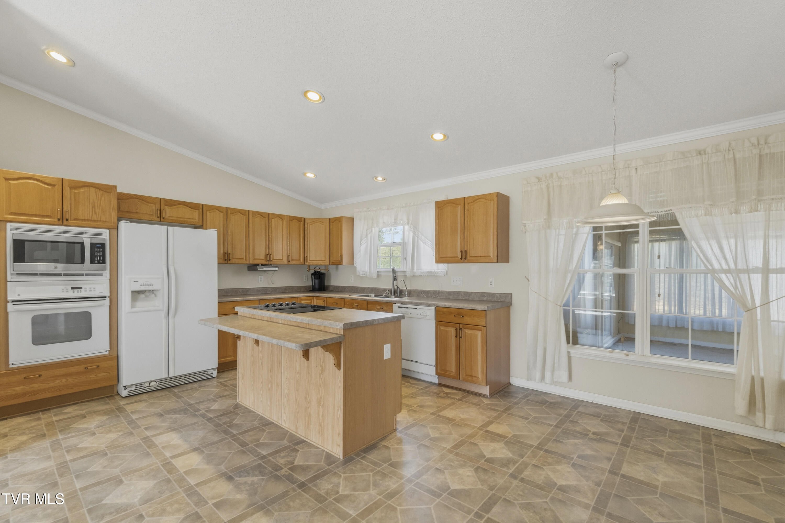 4061 Carters Valley Road Church Hill, TN 37642 - Photo 30 of 54 kitchen