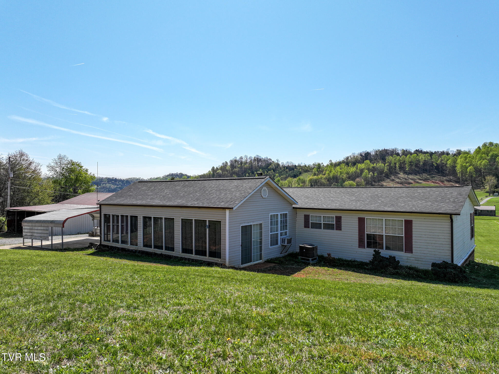 4061 Carters Valley Road Church Hill, TN 37642 - Photo 8 of 54 back