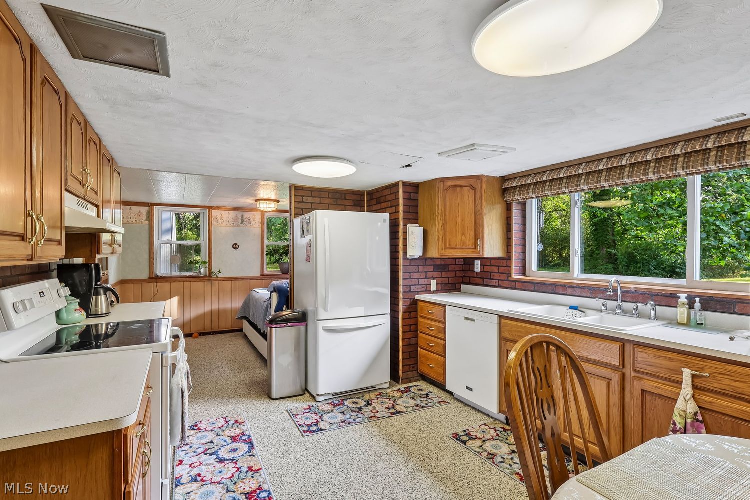 7855 Corinth Court Road Farmdale, OH 44417 - Photo 3 of 45