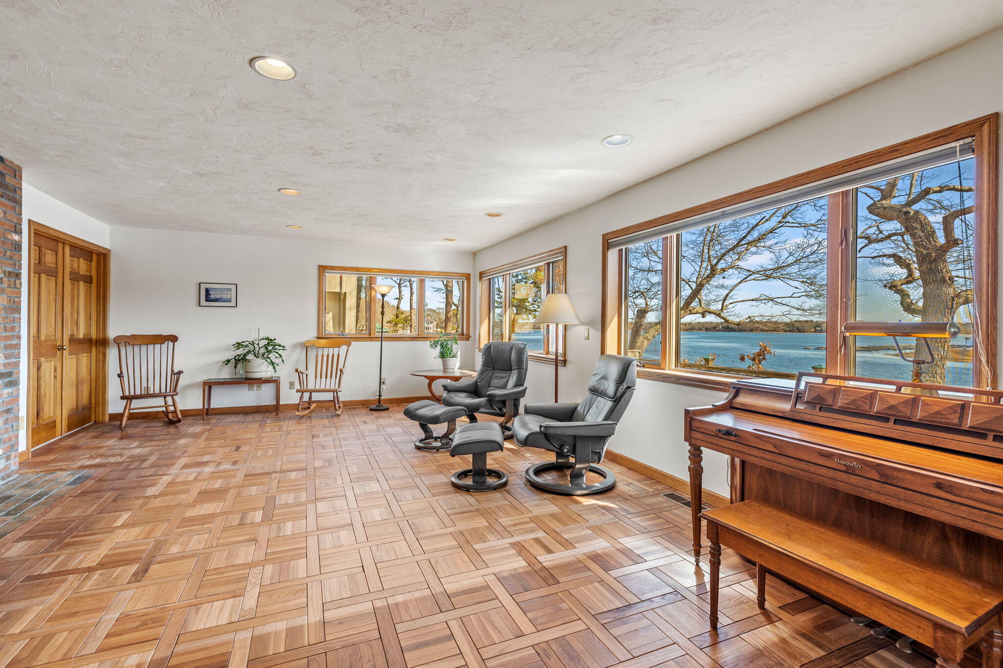 10 Circle Road East Falmouth, MA 02536 - Photo 15 of 65 15-web-or-mls-10 Circle Rd Final-16