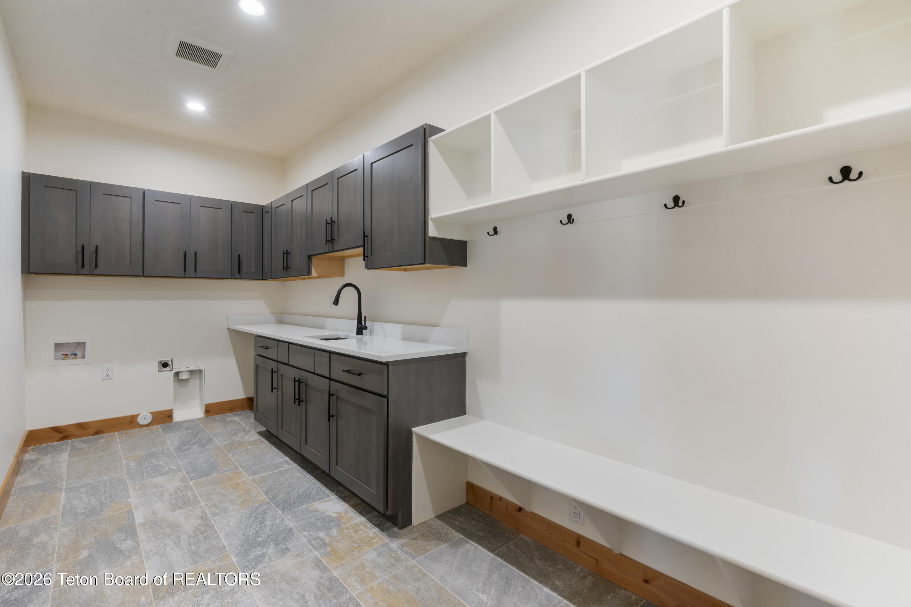 1210 Kayak Loop Victor, ID 83455 - Photo 20 of 30 Laundry and Mudroom