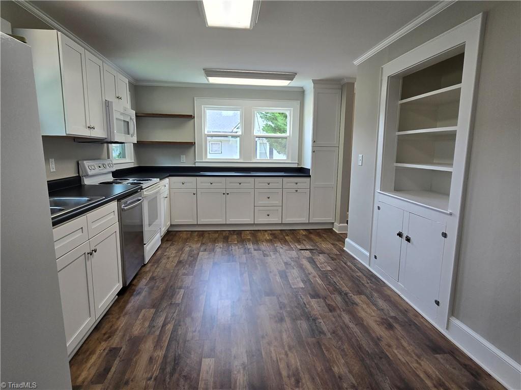 198 Spring Street Mocksville, NC 27028 - Photo 9 of 22