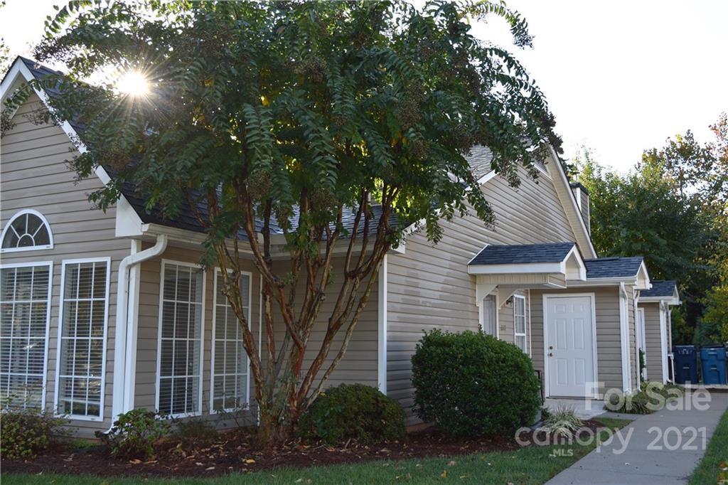 21171 Cold Spring Lane Cornelius, NC 28031 - Photo 2 of 35 Gallery Image 2
