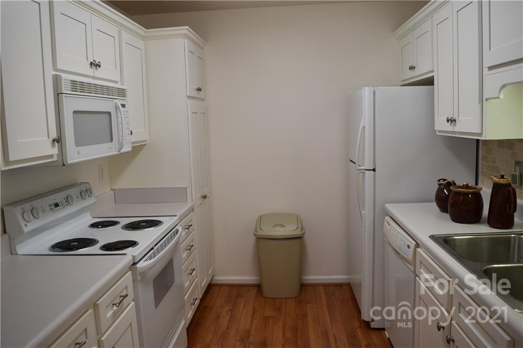 21171 Cold Spring Lane Cornelius, NC 28031 - Photo 11 of 35 Gallery Image 11