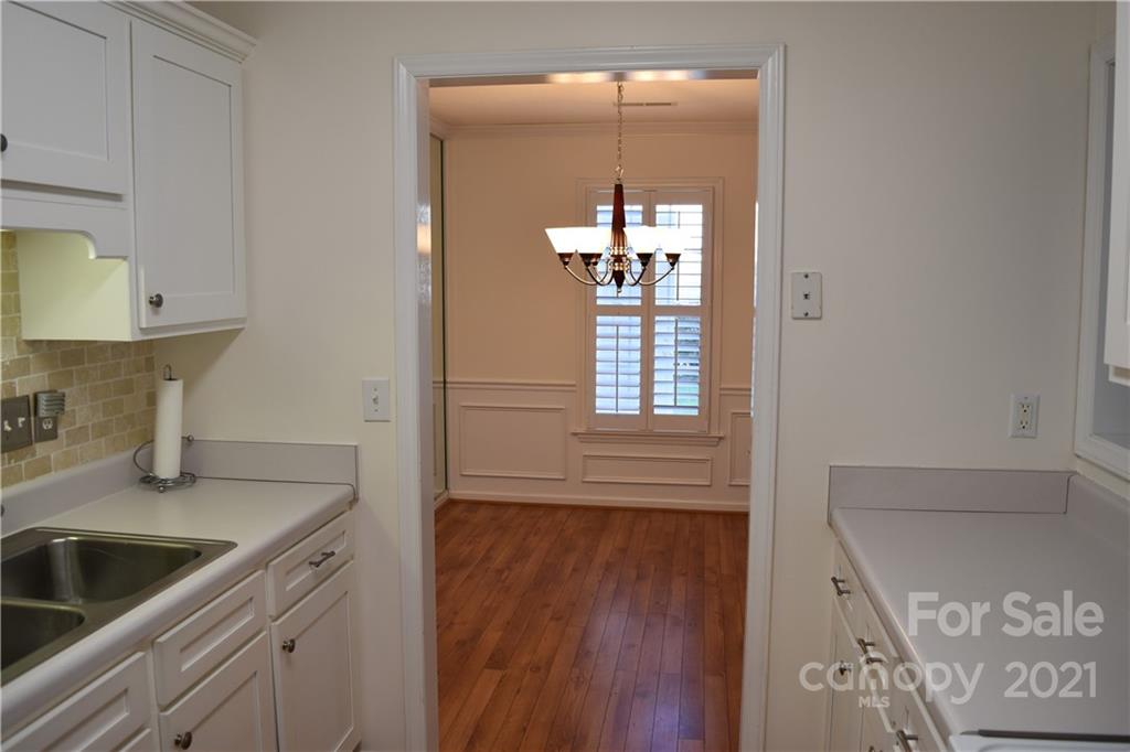 21171 Cold Spring Lane Cornelius, NC 28031 - Photo 12 of 35 Gallery Image 12