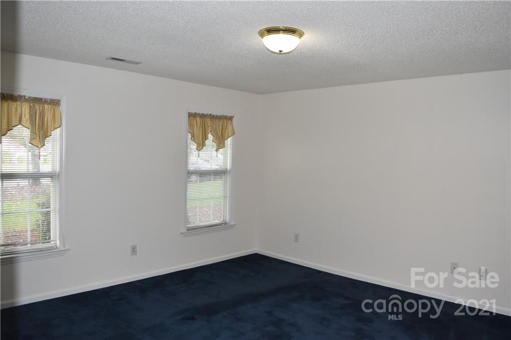21171 Cold Spring Lane Cornelius, NC 28031 - Photo 21 of 35 Gallery Image 21