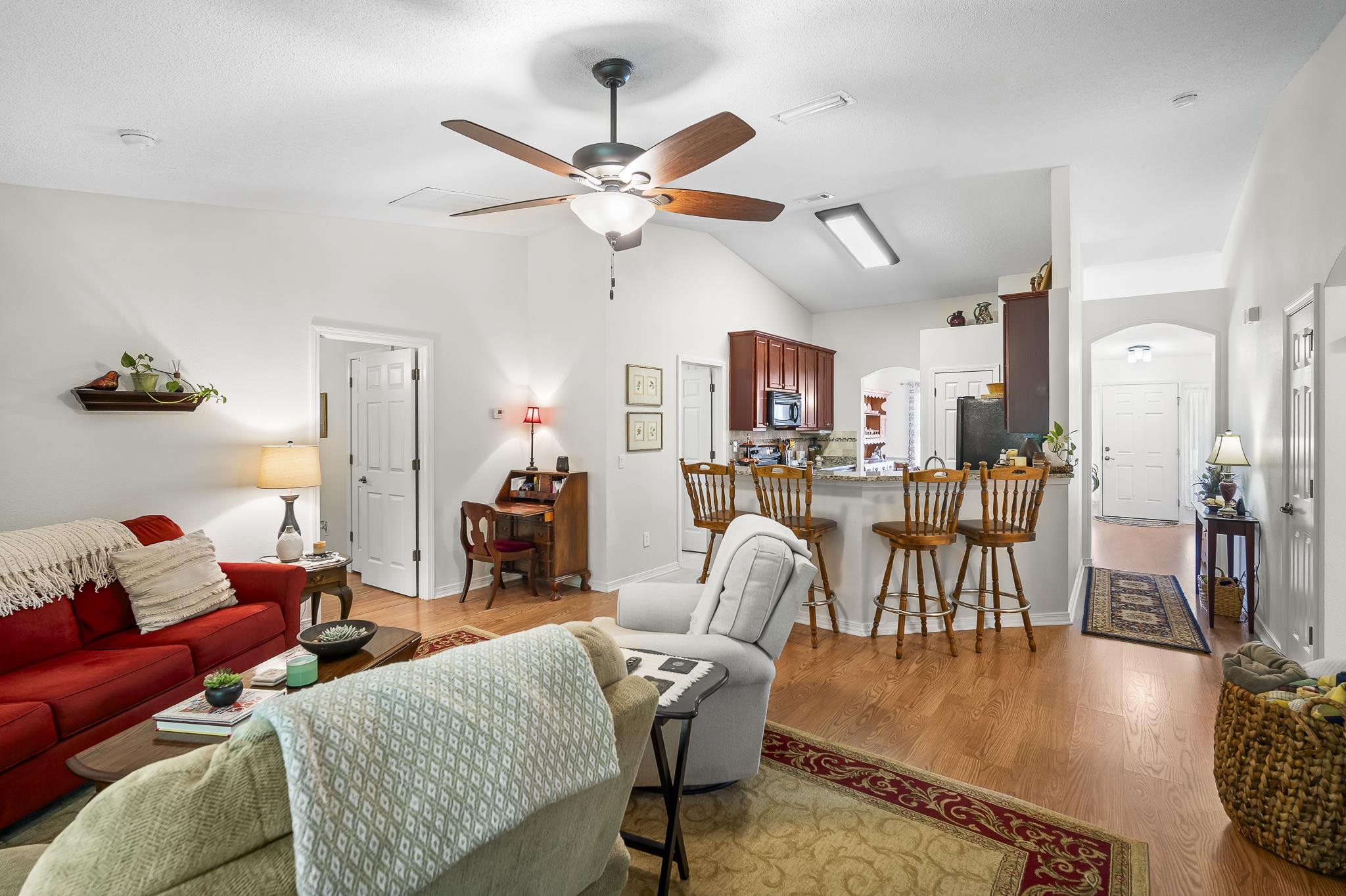 1802 South Bay Street Foley, AL 36535 - Photo 10 of 30 Living Room