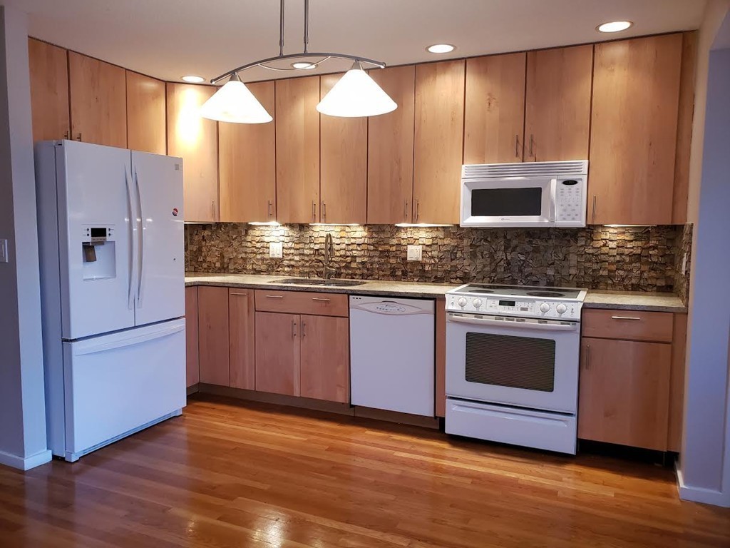 25 Marion Road, Unit C Salem, MA 01970 - Photo 4 of 12 Gallery Image 4