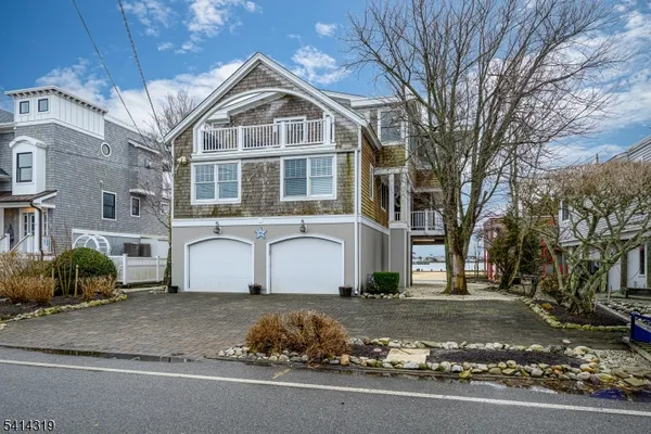 $2,599,999 | 46 West 80th Street, Harvey Cedars, NJ 08008