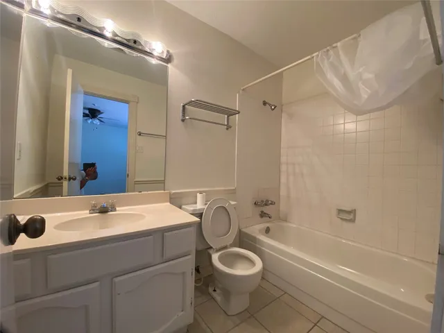 $1,500 | 7846 Green Lawn Drive, Unit 7846, Houston, TX 77088