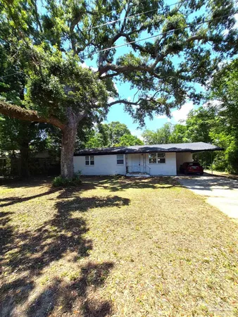 $1,550 | 206 Shadow Lawn Lane, Pensacola, FL 32507