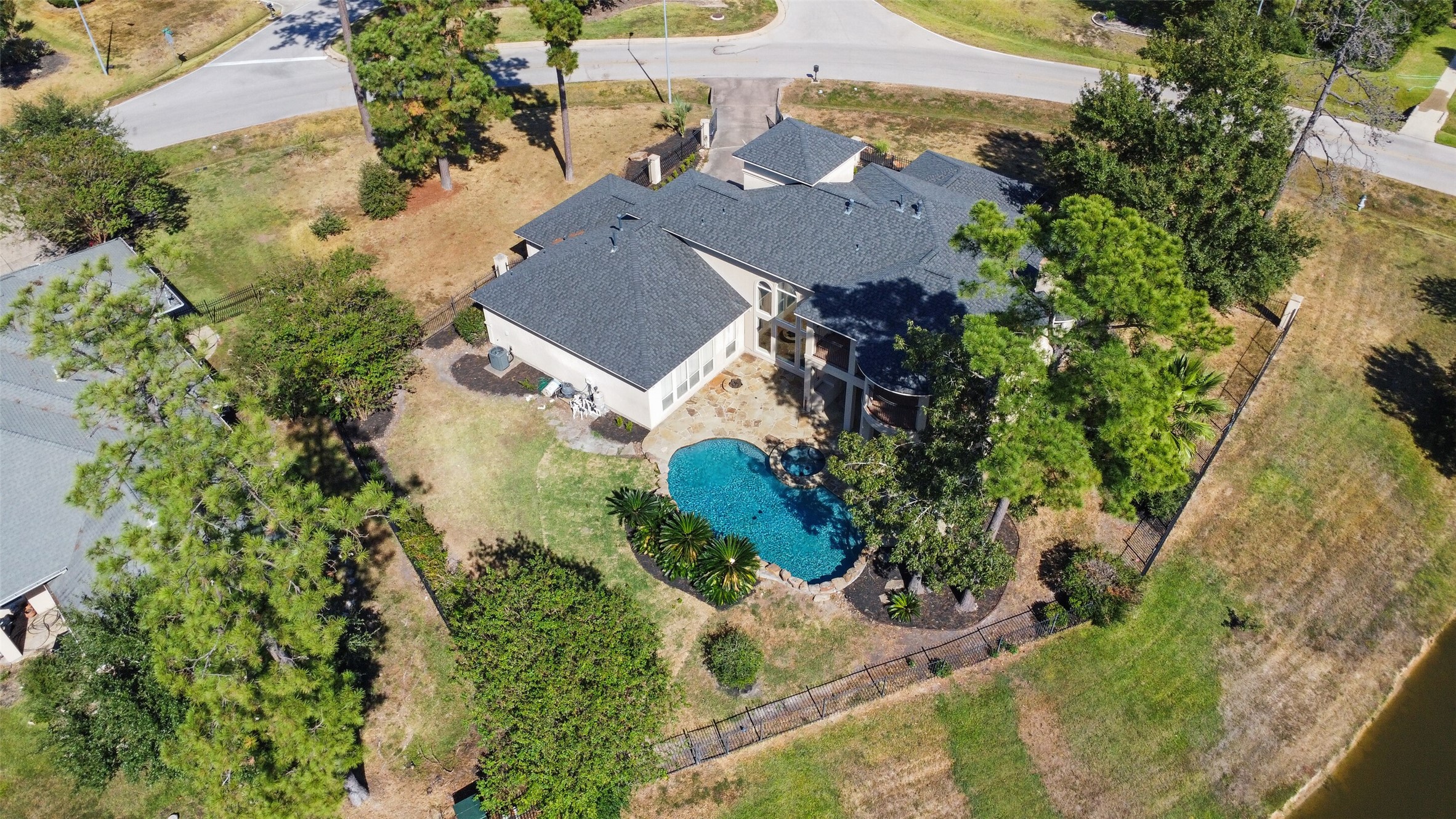 8114 Hideaway Lake Circle Spring, TX 77389 - Photo 47 of 50 an aerial view of a house