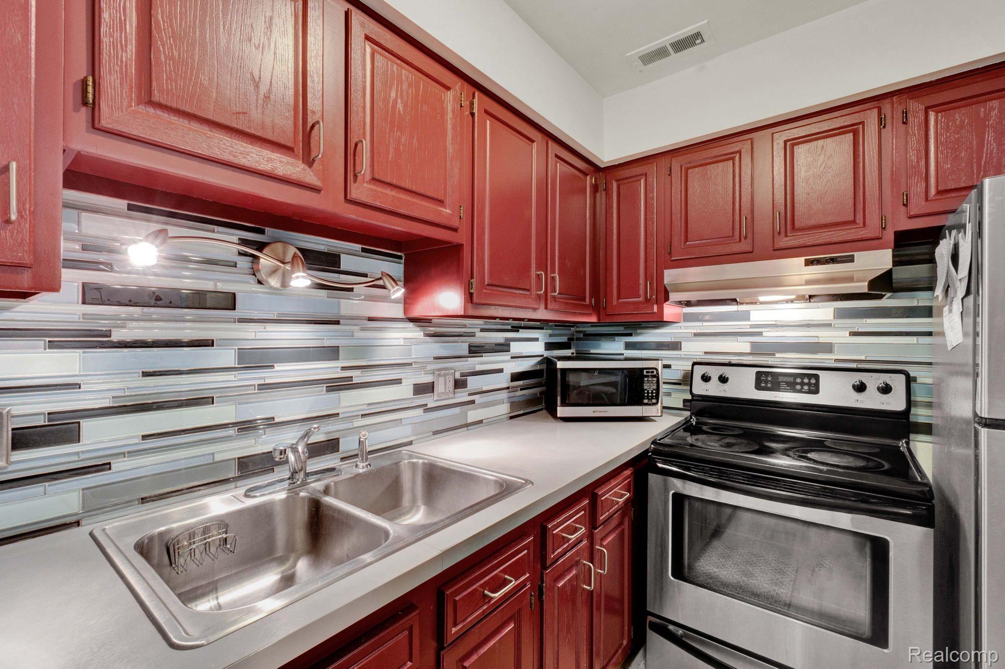 4949 East 10 Mile Road, Unit 8 Warren, MI 48091 - Photo 11 of 20