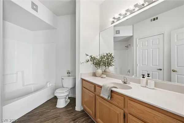 $194,500 | 7185 South Durango Drive, Unit 206, Las Vegas, NV 89113