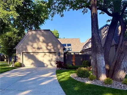 $350,000 | 10115 Lowell Avenue, Overland Park, KS 66212