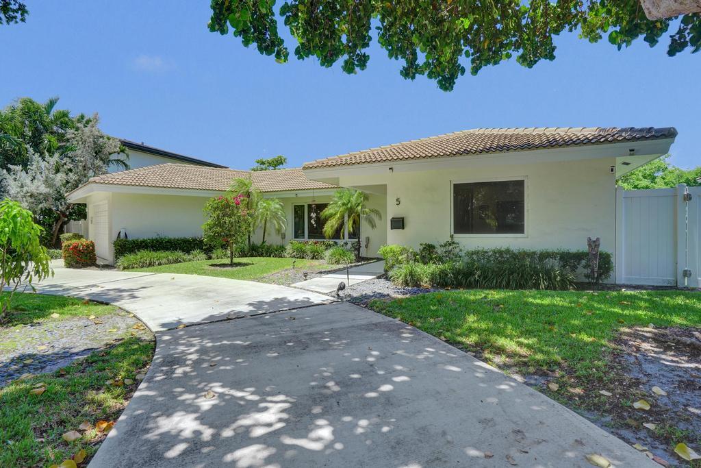 5 Gatehouse Road Sea Ranch Lakes, FL 33308 - Photo 69 of 82 DSC00892