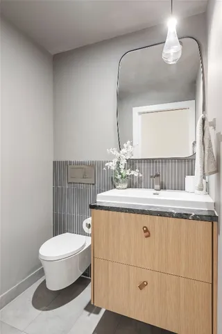 $1,985,000 | 4000 Greystone Drive, Austin, TX 78731