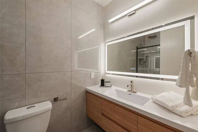 $1,985,000 | 4000 Greystone Drive, Austin, TX 78731