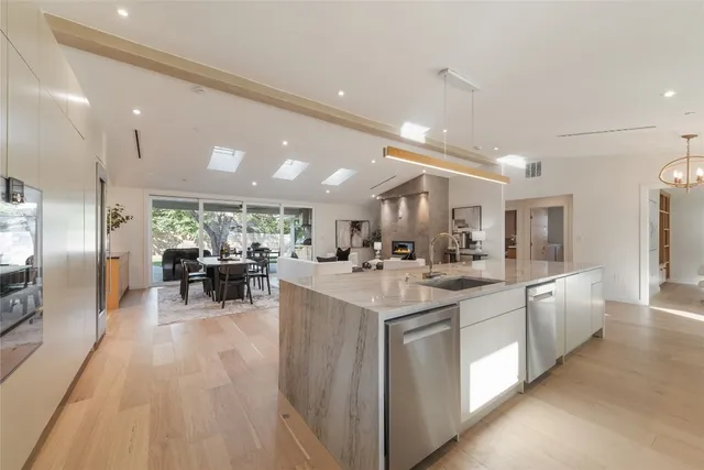 $1,985,000 | 4000 Greystone Drive, Austin, TX 78731